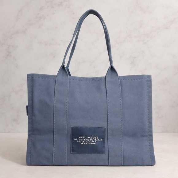 Marc Jacobs The Tote Bag Medium Blue Canvas Zip Top Tote 16” - Picture 2 of 8
